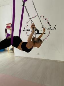 Фотография Lady Stretch 4
